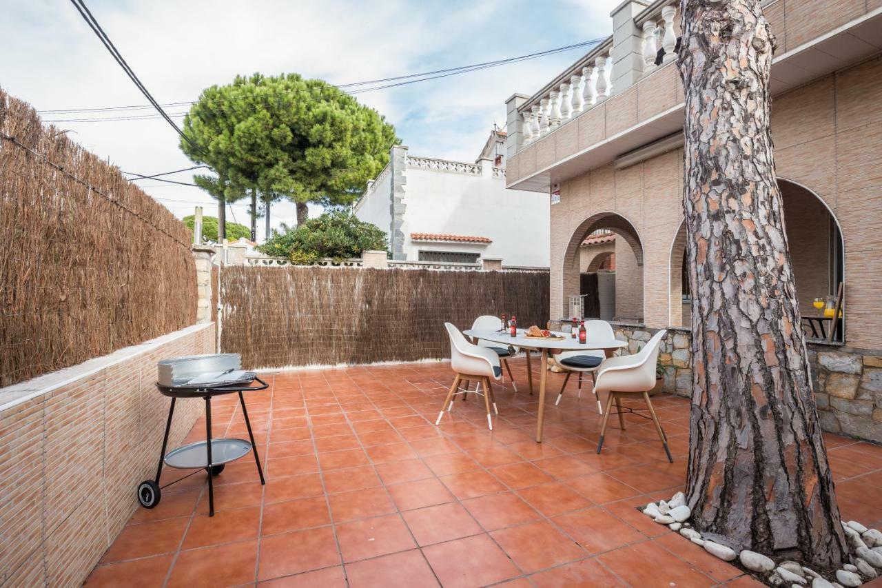 Casa Samara Villa Castelldefels Exterior photo